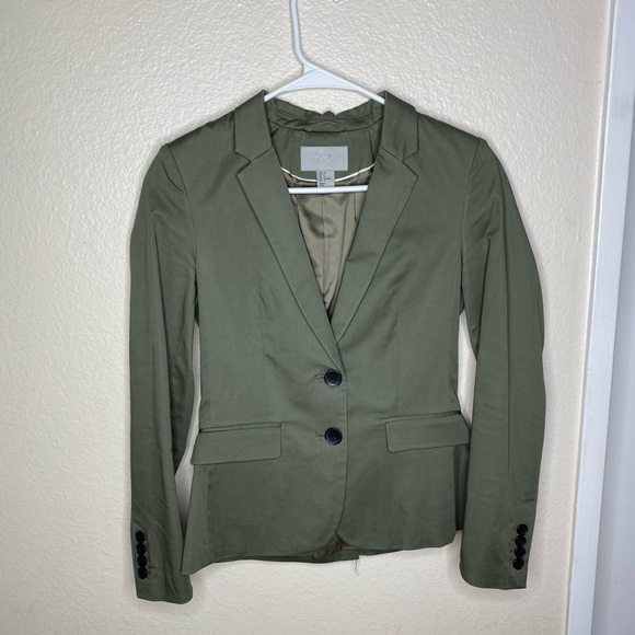 Blazer - Picture 3 of 4